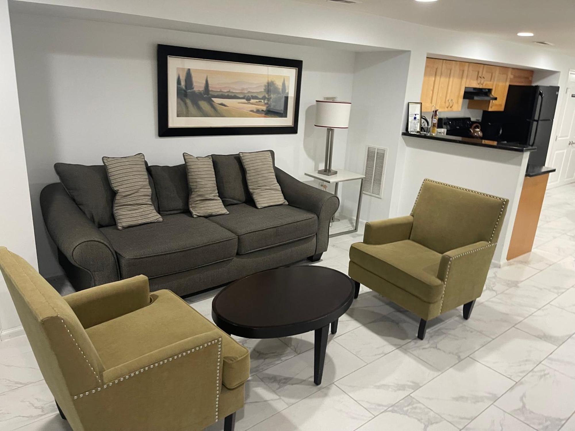 Lovely Remodeled 2Bdrm Basement Home Washington Exteriér fotografie